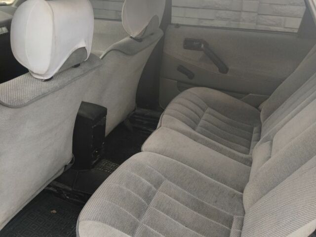 Серый Фольксваген Пассат, объемом двигателя 0 л и пробегом 500 тыс. км за 1800 $, фото 4 на Automoto.ua