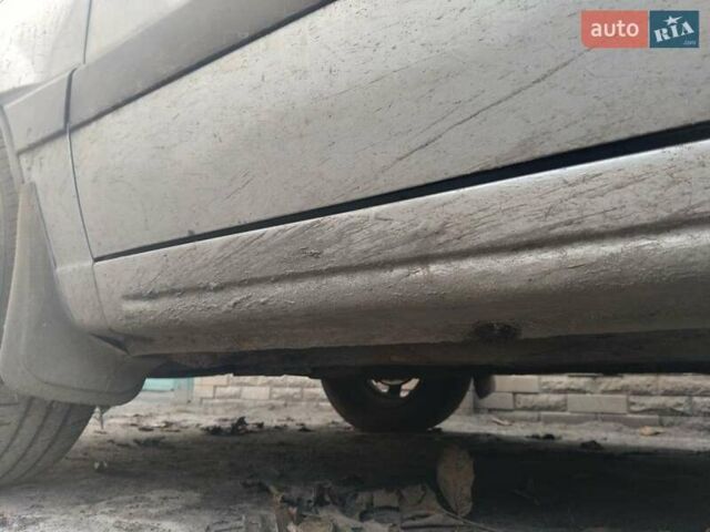 Серый Фольксваген Пассат, объемом двигателя 1.8 л и пробегом 500 тыс. км за 1800 $, фото 5 на Automoto.ua