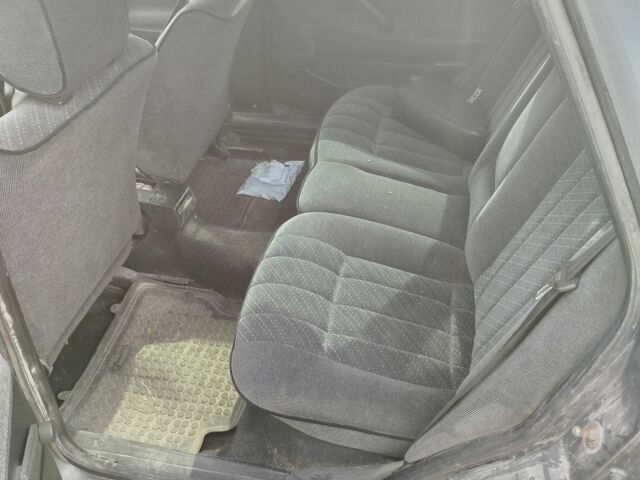 Сірий Фольксваген Пассат, об'ємом двигуна 1.8 л та пробігом 455 тис. км за 1073 $, фото 5 на Automoto.ua