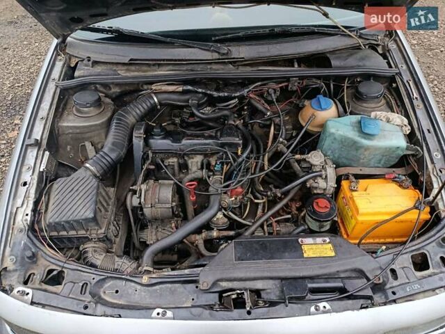 Серый Фольксваген Пассат, объемом двигателя 1.78 л и пробегом 250 тыс. км за 1150 $, фото 8 на Automoto.ua