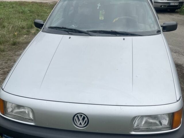 Серый Фольксваген Пассат, объемом двигателя 1.8 л и пробегом 485 тыс. км за 1700 $, фото 2 на Automoto.ua