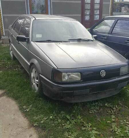 Серый Фольксваген Пассат, объемом двигателя 0 л и пробегом 250 тыс. км за 650 $, фото 1 на Automoto.ua