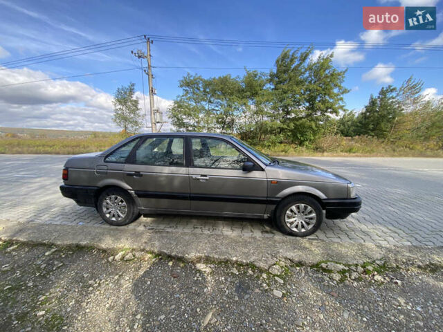 Серый Фольксваген Пассат, объемом двигателя 1.8 л и пробегом 341 тыс. км за 1400 $, фото 19 на Automoto.ua