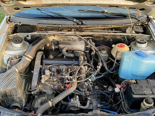 Серый Фольксваген Пассат, объемом двигателя 1.6 л и пробегом 0 тыс. км за 1450 $, фото 7 на Automoto.ua