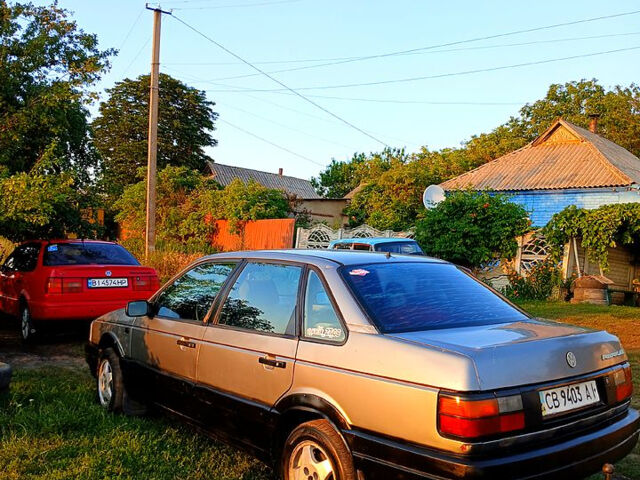 Серый Фольксваген Пассат, объемом двигателя 1.8 л и пробегом 450 тыс. км за 1600 $, фото 3 на Automoto.ua