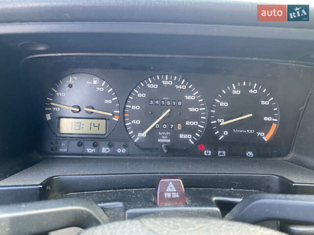 Серый Фольксваген Пассат, объемом двигателя 1.8 л и пробегом 341 тыс. км за 1400 $, фото 1 на Automoto.ua