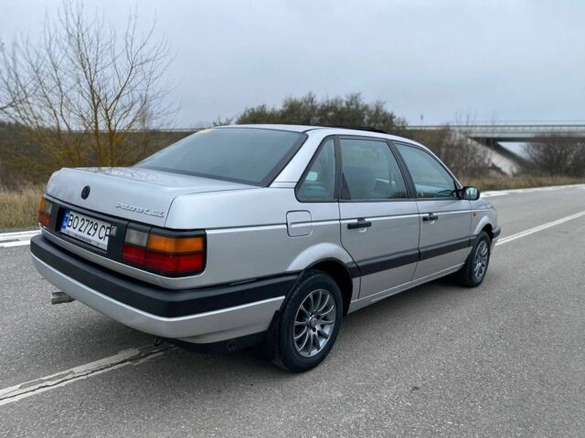 Серый Фольксваген Пассат, объемом двигателя 1.8 л и пробегом 415 тыс. км за 2650 $, фото 5 на Automoto.ua