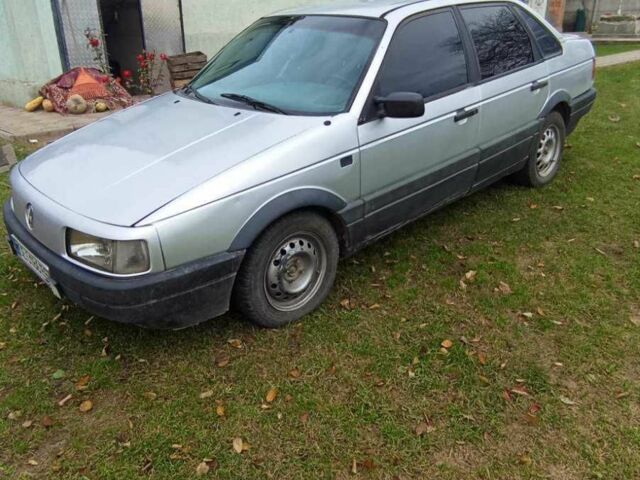 Сірий Фольксваген Пассат, об'ємом двигуна 1.8 л та пробігом 250 тис. км за 1000 $, фото 1 на Automoto.ua