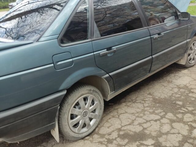 Серый Фольксваген Пассат, объемом двигателя 1.8 л и пробегом 160 тыс. км за 2400 $, фото 2 на Automoto.ua