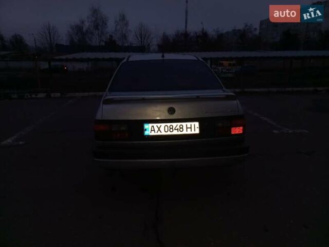 Серый Фольксваген Пассат, объемом двигателя 1.78 л и пробегом 240 тыс. км за 1800 $, фото 3 на Automoto.ua