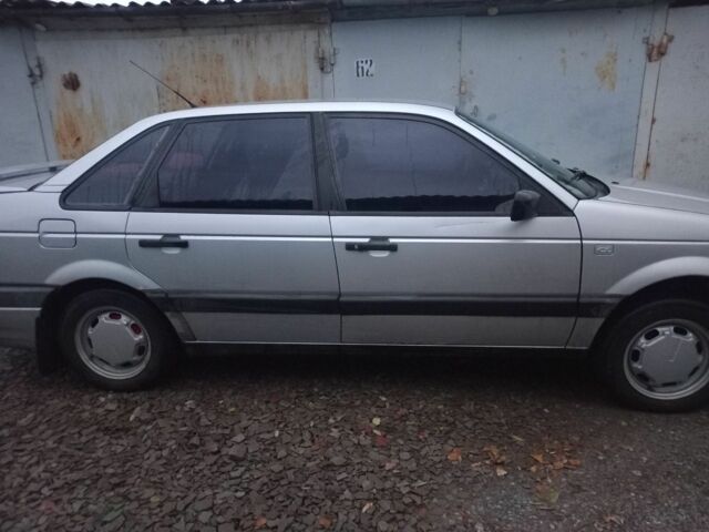 Серый Фольксваген Пассат, объемом двигателя 1.8 л и пробегом 249 тыс. км за 1700 $, фото 1 на Automoto.ua