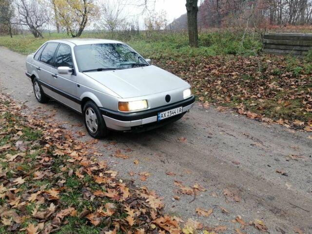 Серый Фольксваген Пассат, объемом двигателя 1.9 л и пробегом 100 тыс. км за 1350 $, фото 9 на Automoto.ua