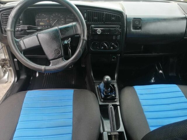 Серый Фольксваген Пассат, объемом двигателя 1.9 л и пробегом 100 тыс. км за 1350 $, фото 16 на Automoto.ua