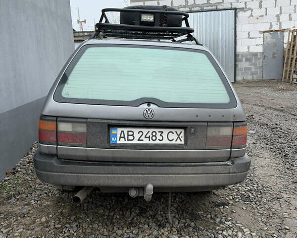 Серый Фольксваген Пассат, объемом двигателя 1.78 л и пробегом 300 тыс. км за 3700 $, фото 2 на Automoto.ua