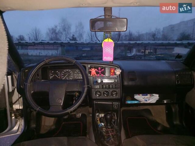 Серый Фольксваген Пассат, объемом двигателя 1.78 л и пробегом 240 тыс. км за 1800 $, фото 6 на Automoto.ua