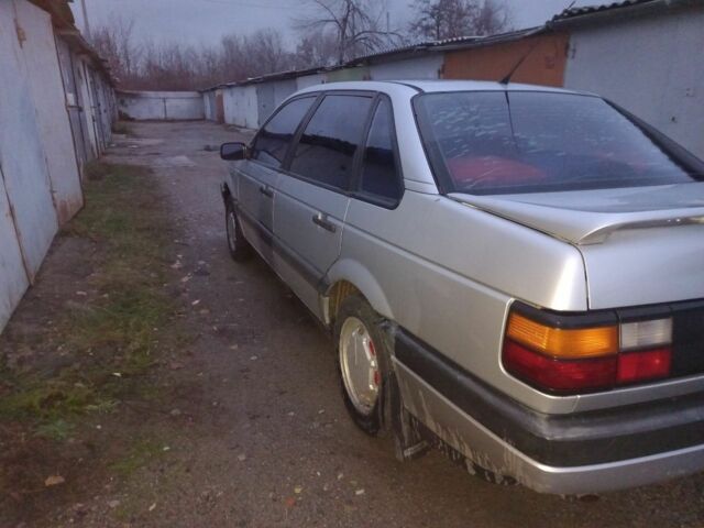 Серый Фольксваген Пассат, объемом двигателя 1.8 л и пробегом 249 тыс. км за 1700 $, фото 4 на Automoto.ua