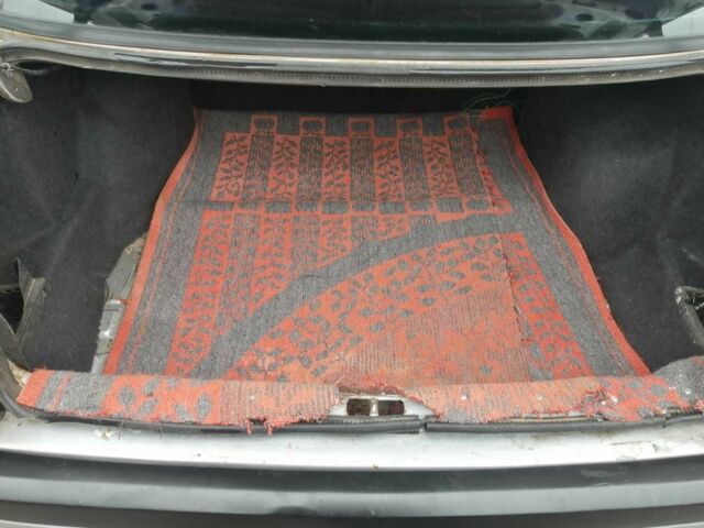 Серый Фольксваген Пассат, объемом двигателя 1.9 л и пробегом 100 тыс. км за 1350 $, фото 17 на Automoto.ua