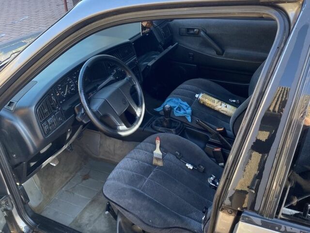 Серый Фольксваген Пассат, объемом двигателя 1.8 л и пробегом 320 тыс. км за 899 $, фото 5 на Automoto.ua