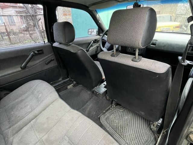 Серый Фольксваген Пассат, объемом двигателя 1.8 л и пробегом 437 тыс. км за 750 $, фото 8 на Automoto.ua