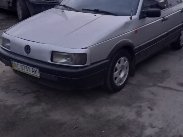 Серый Фольксваген Пассат, объемом двигателя 1.6 л и пробегом 300 тыс. км за 1300 $, фото 9 на Automoto.ua