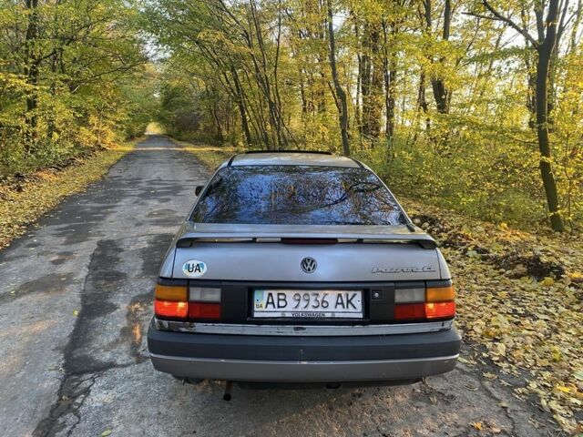 Серый Фольксваген Пассат, объемом двигателя 1.8 л и пробегом 320 тыс. км за 899 $, фото 1 на Automoto.ua