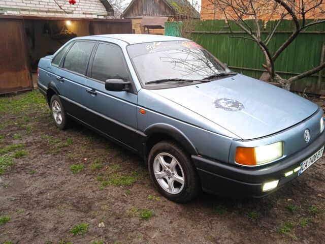 Серый Фольксваген Пассат, объемом двигателя 1.8 л и пробегом 350 тыс. км за 2800 $, фото 5 на Automoto.ua