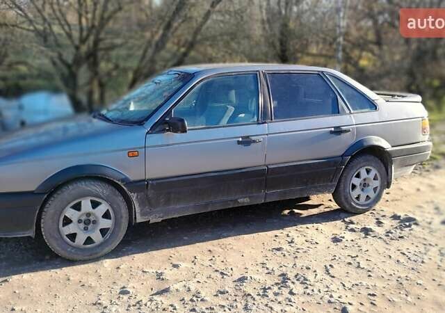 Серый Фольксваген Пассат, объемом двигателя 2 л и пробегом 448 тыс. км за 800 $, фото 4 на Automoto.ua