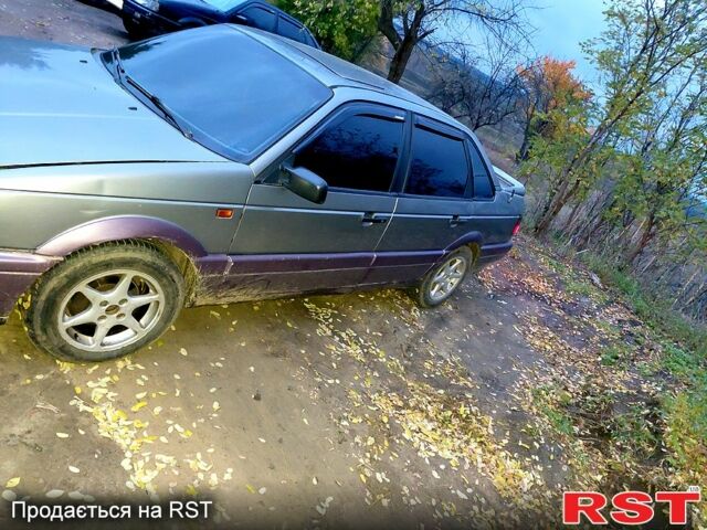 Серый Фольксваген Пассат, объемом двигателя 2 л и пробегом 353 тыс. км за 2550 $, фото 12 на Automoto.ua