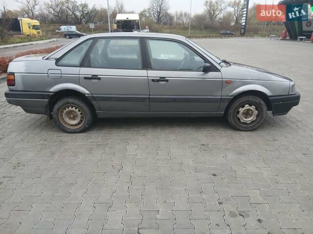 Серый Фольксваген Пассат, объемом двигателя 1.78 л и пробегом 395 тыс. км за 1499 $, фото 1 на Automoto.ua