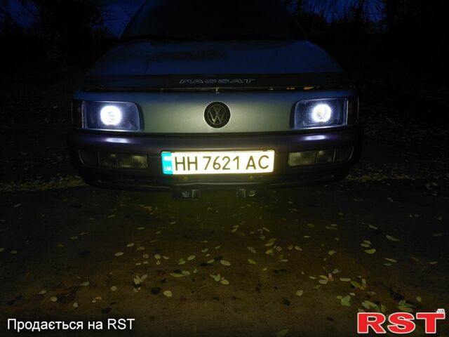 Серый Фольксваген Пассат, объемом двигателя 2 л и пробегом 353 тыс. км за 2550 $, фото 10 на Automoto.ua