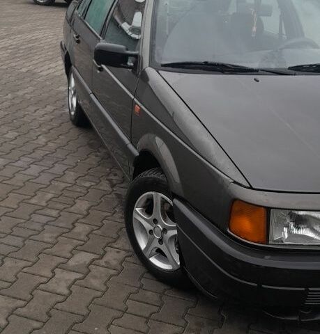 Сірий Фольксваген Пассат, об'ємом двигуна 1.8 л та пробігом 500 тис. км за 1250 $, фото 6 на Automoto.ua