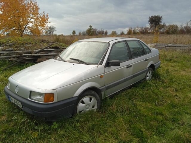 Серый Фольксваген Пассат, объемом двигателя 0 л и пробегом 350 тыс. км за 650 $, фото 1 на Automoto.ua