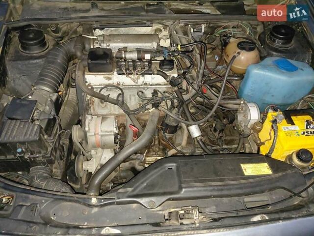 Серый Фольксваген Пассат, объемом двигателя 1.98 л и пробегом 353 тыс. км за 2600 $, фото 13 на Automoto.ua