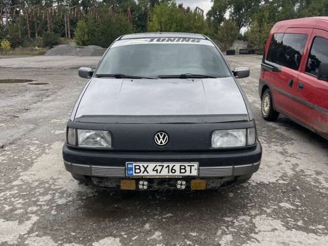 Серый Фольксваген Пассат, объемом двигателя 1.8 л и пробегом 300 тыс. км за 600 $, фото 1 на Automoto.ua