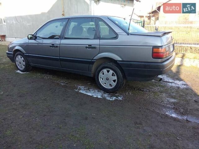 Серый Фольксваген Пассат, объемом двигателя 2 л и пробегом 330 тыс. км за 1500 $, фото 3 на Automoto.ua