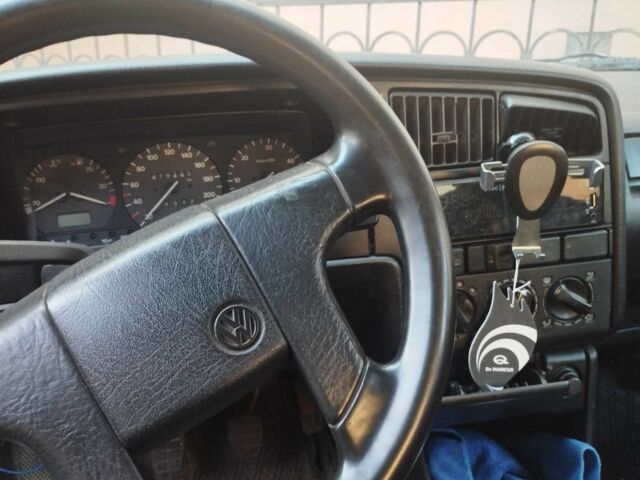 Серый Фольксваген Пассат, объемом двигателя 0 л и пробегом 400 тыс. км за 800 $, фото 5 на Automoto.ua