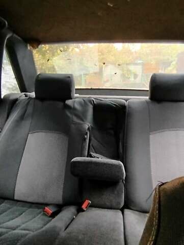 Серый Фольксваген Пассат, объемом двигателя 2 л и пробегом 312 тыс. км за 2300 $, фото 3 на Automoto.ua