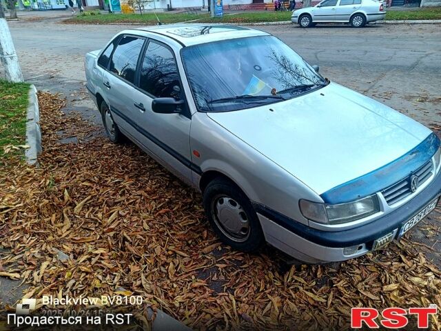 Серый Фольксваген Пассат, объемом двигателя 1.9 л и пробегом 270 тыс. км за 2000 $, фото 4 на Automoto.ua