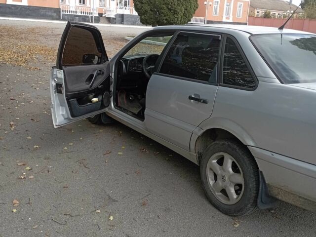 Серый Фольксваген Пассат, объемом двигателя 2 л и пробегом 315 тыс. км за 2600 $, фото 11 на Automoto.ua