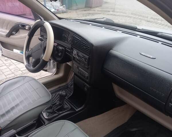 Серый Фольксваген Пассат, объемом двигателя 2.8 л и пробегом 352 тыс. км за 3350 $, фото 22 на Automoto.ua