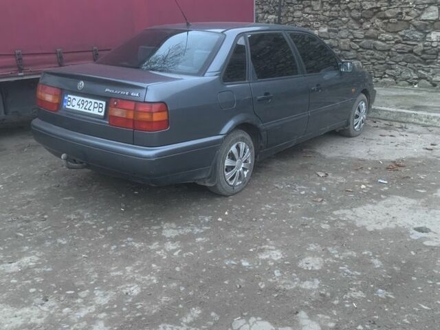 Серый Фольксваген Пассат, объемом двигателя 1.8 л и пробегом 299 тыс. км за 1850 $, фото 10 на Automoto.ua