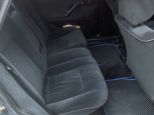 Серый Фольксваген Пассат, объемом двигателя 1.8 л и пробегом 299 тыс. км за 1850 $, фото 8 на Automoto.ua