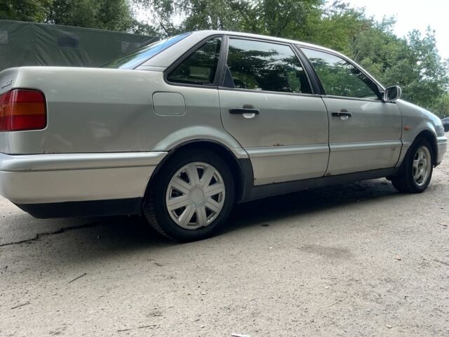 Сірий Фольксваген Пассат, об'ємом двигуна 2 л та пробігом 512 тис. км за 1900 $, фото 20 на Automoto.ua