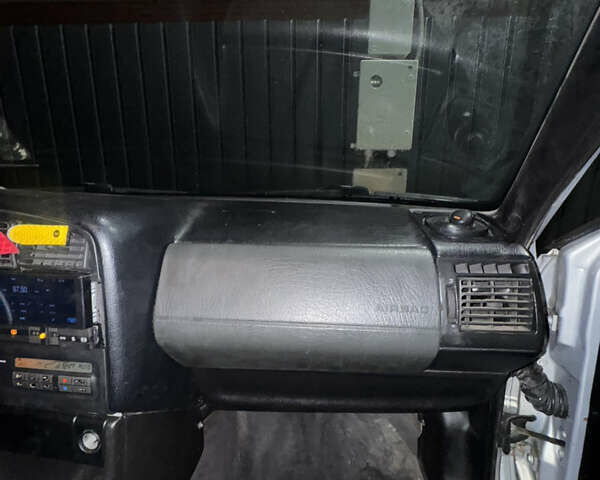 Серый Фольксваген Пассат, объемом двигателя 2 л и пробегом 270 тыс. км за 1500 $, фото 15 на Automoto.ua