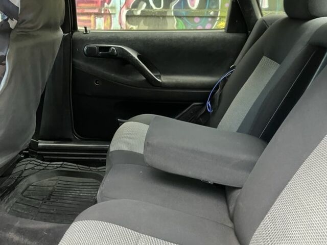 Сірий Фольксваген Пассат, об'ємом двигуна 2 л та пробігом 512 тис. км за 1900 $, фото 15 на Automoto.ua