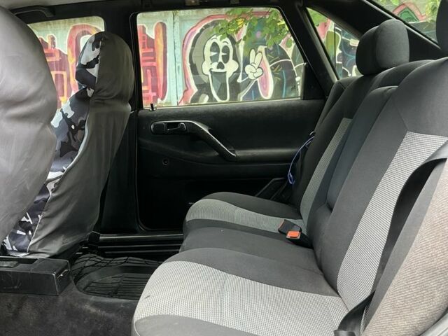 Сірий Фольксваген Пассат, об'ємом двигуна 2 л та пробігом 512 тис. км за 1900 $, фото 14 на Automoto.ua