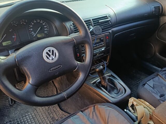 Сірий Фольксваген Пассат, об'ємом двигуна 1.9 л та пробігом 529 тис. км за 2800 $, фото 4 на Automoto.ua