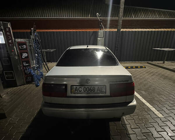 Серый Фольксваген Пассат, объемом двигателя 2 л и пробегом 270 тыс. км за 1500 $, фото 13 на Automoto.ua