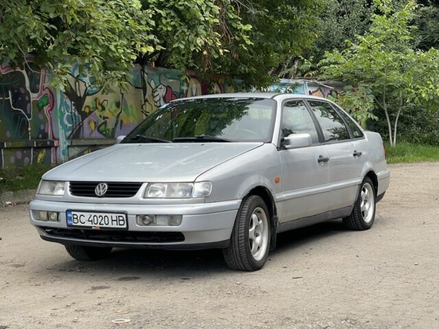 Сірий Фольксваген Пассат, об'ємом двигуна 2 л та пробігом 512 тис. км за 1900 $, фото 1 на Automoto.ua