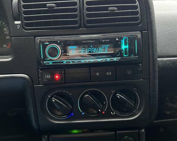 Серый Фольксваген Пассат, объемом двигателя 1.8 л и пробегом 231 тыс. км за 2900 $, фото 8 на Automoto.ua